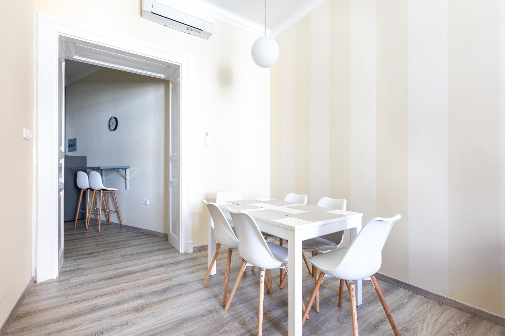 R62A Rottenbiller Apartment Budapest Kültér fotó